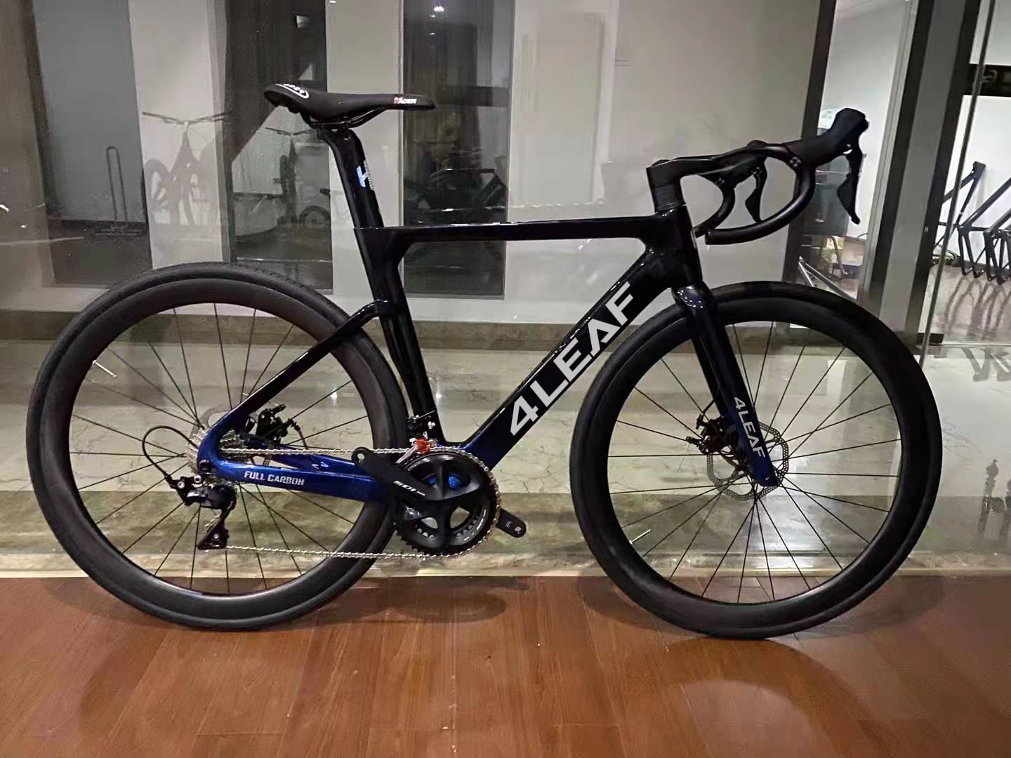 จักรยานกรวดเมือง 700x45C, วัสด - Cycling Commute Training บทวิจารณ์และราคา
